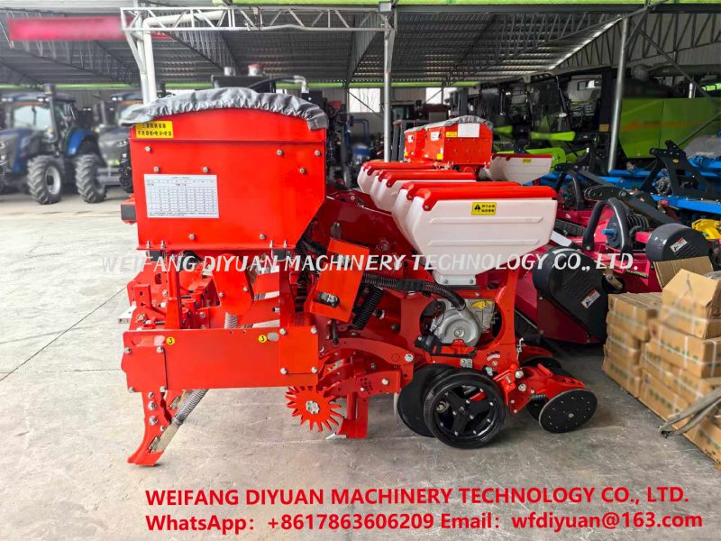 4WD Farm Tractor with Corn Seeder