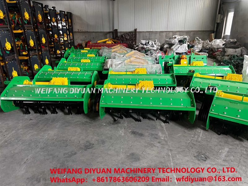 4WD Agricultural Tractor with Multiple Farm Implements